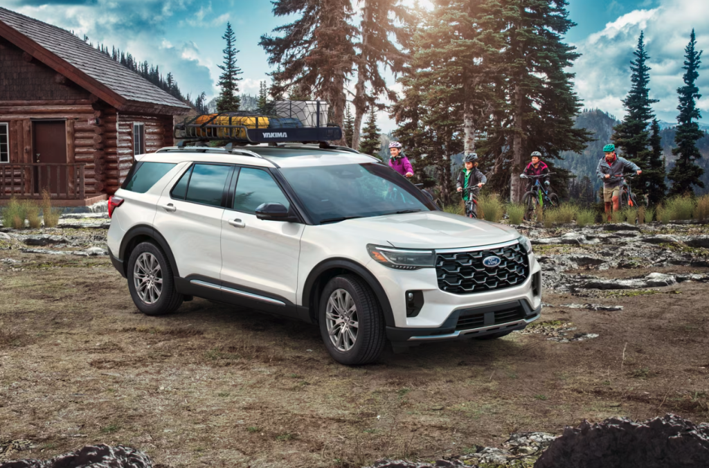 2025 Ford Explorer Platinum Trim